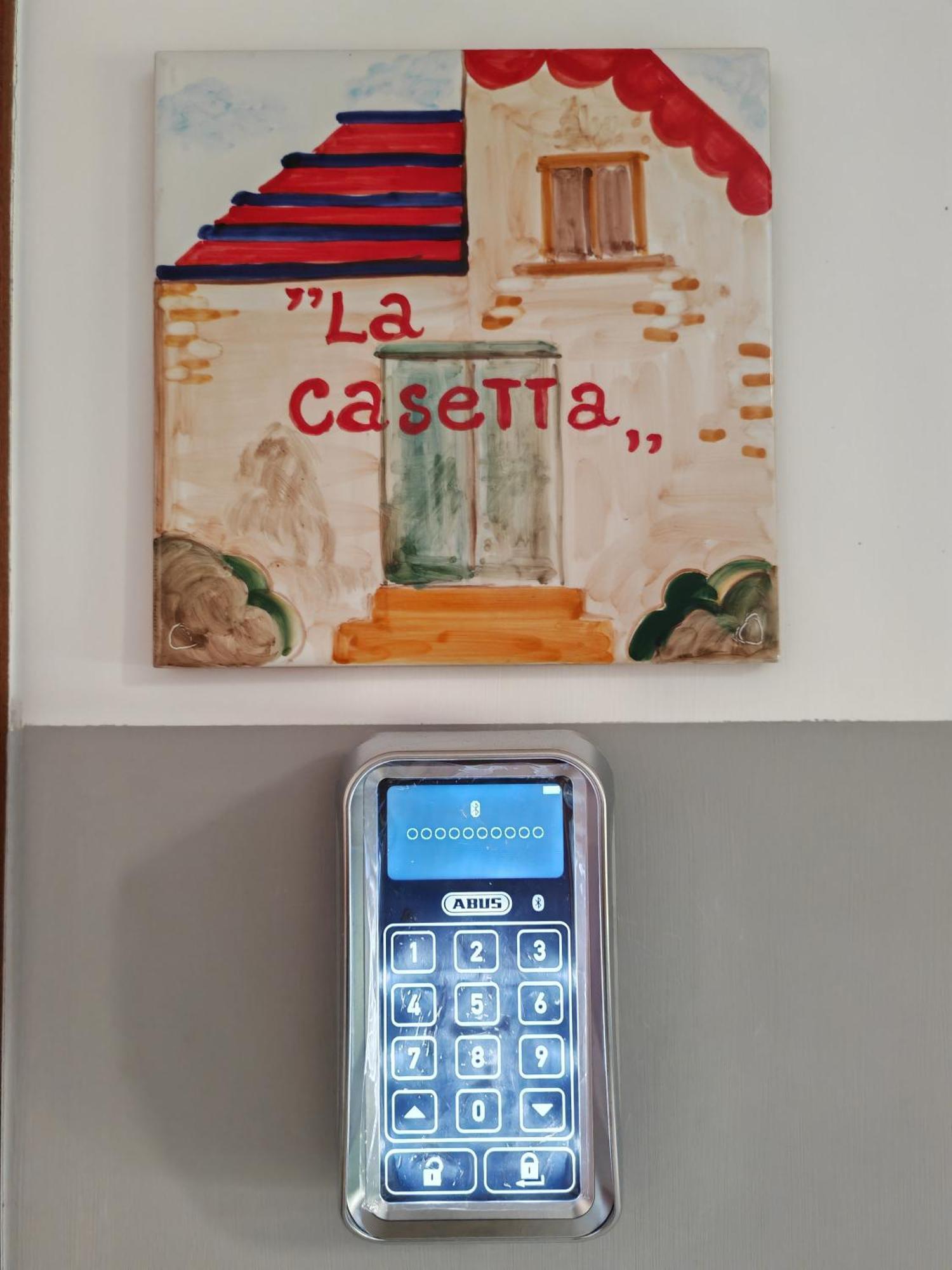 La Casetta Napoli Bagian luar foto